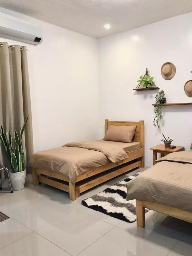 Nord House Laoag Hostel ภายนอก รูปภาพ